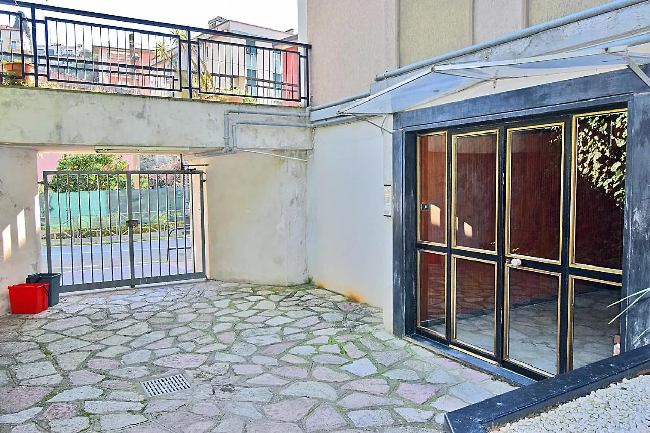 Sofia Sweet Home Lerici Italy