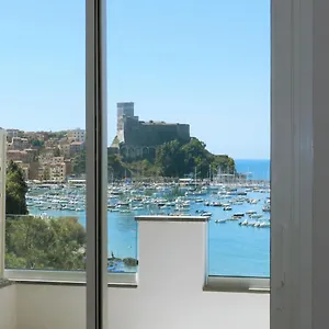 Byron Hotel